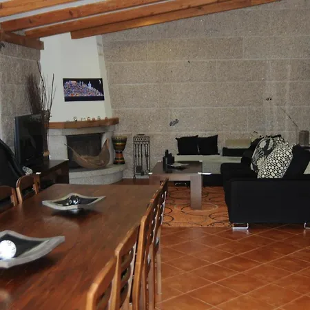 Cuesta Lodge *